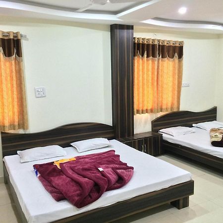 Hotel Vrandavan Palace Near Mahakal Temple Ujjain Ngoại thất bức ảnh